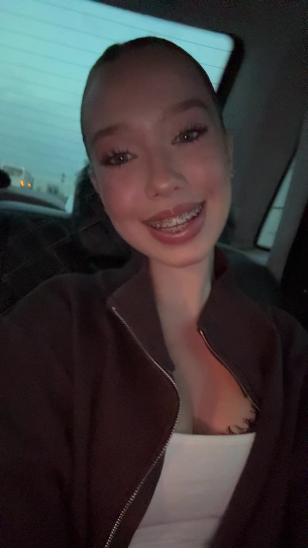 @sonya.van5