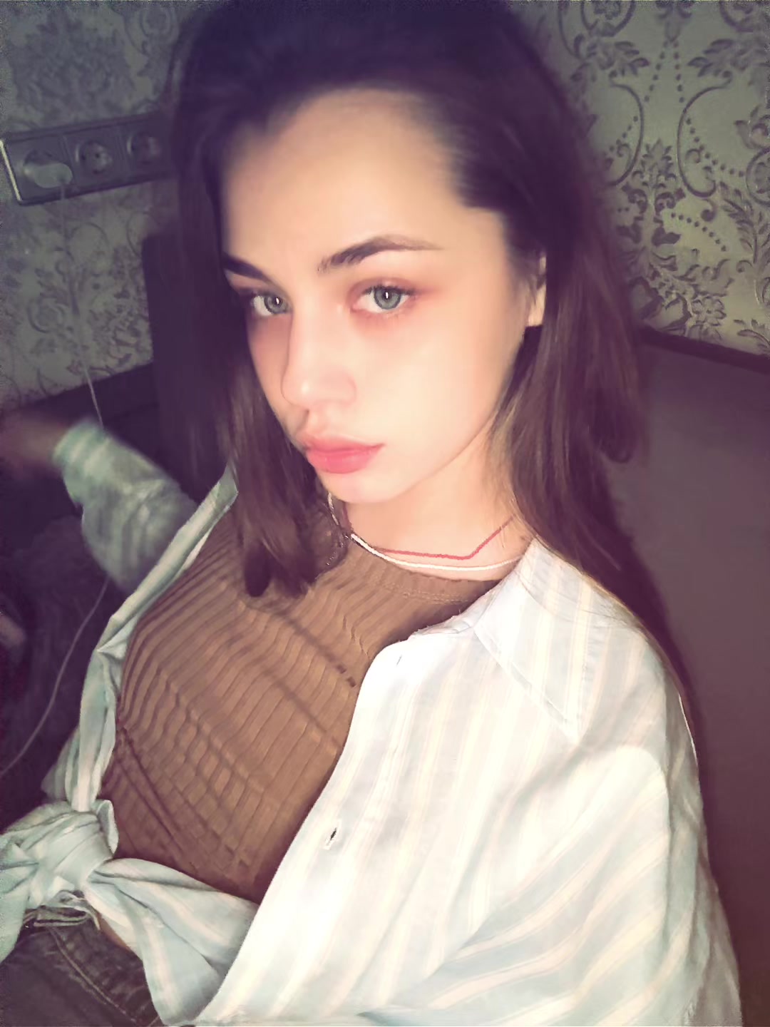@🫨