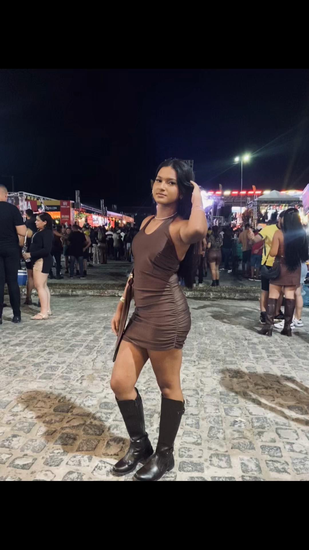 @Ellen Vieira
