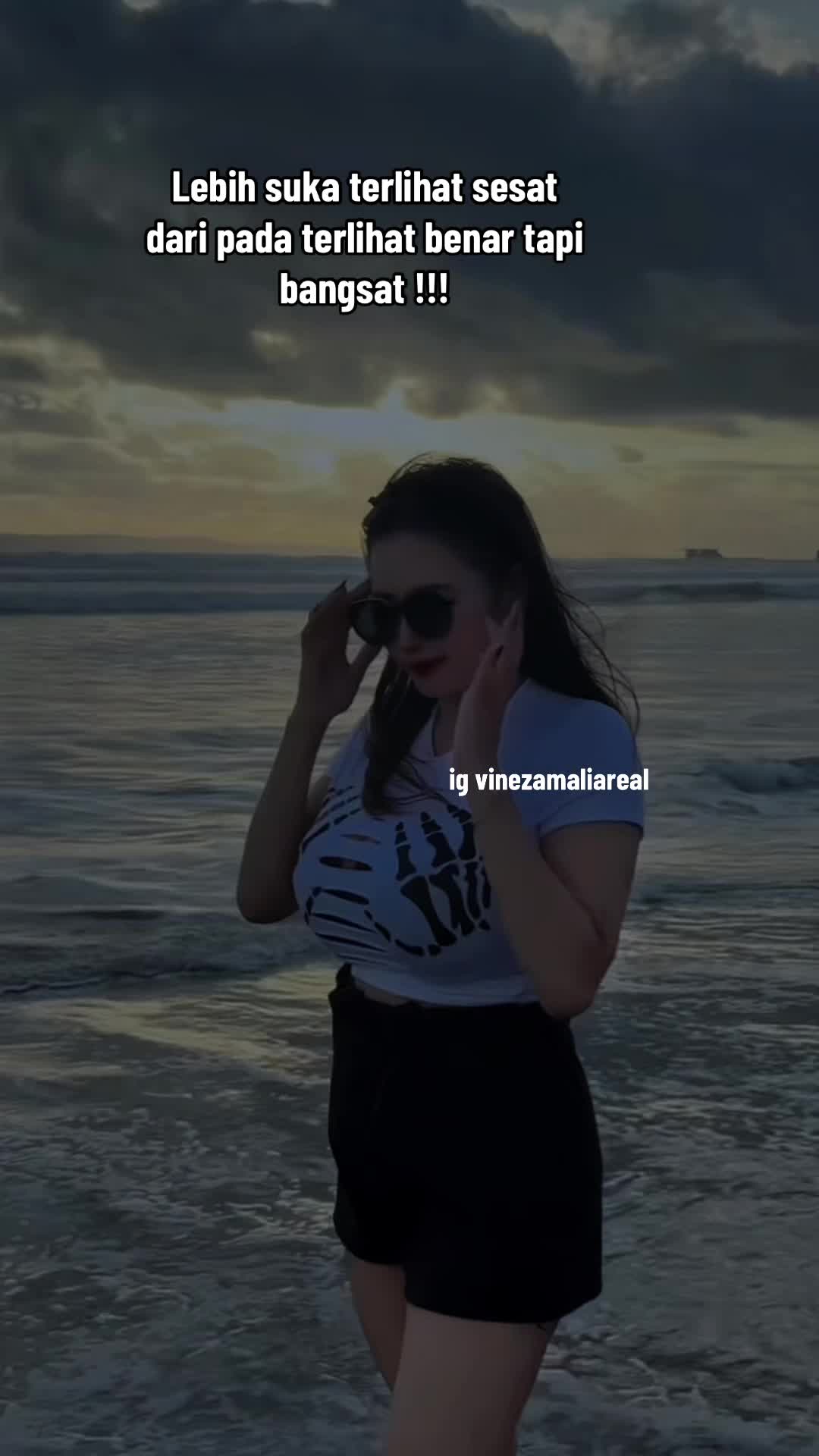 @VinezAmalia