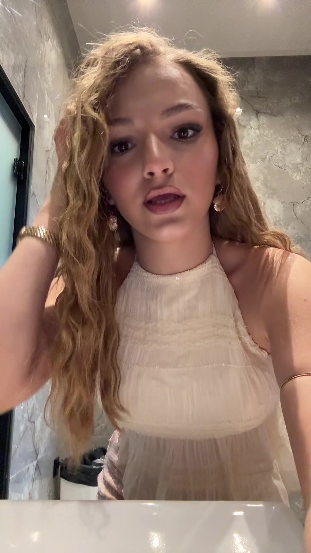 @каya