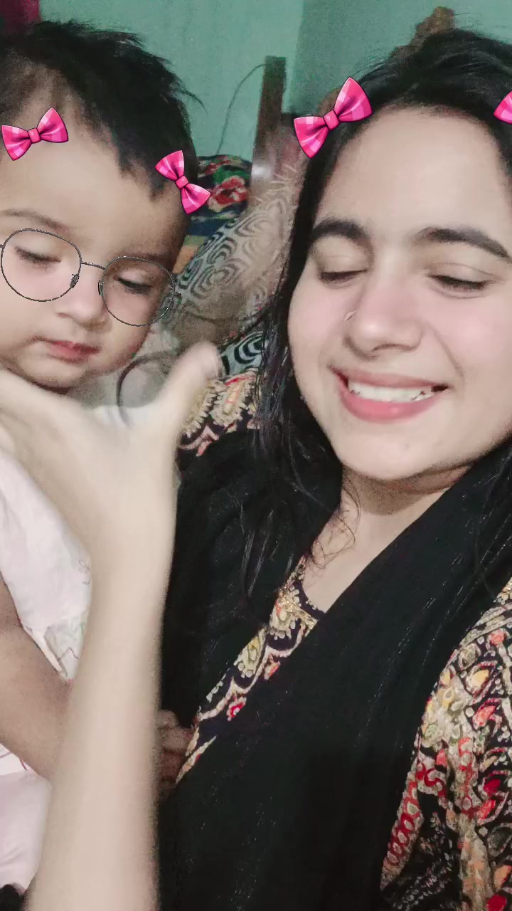 @Ayeshađ¸