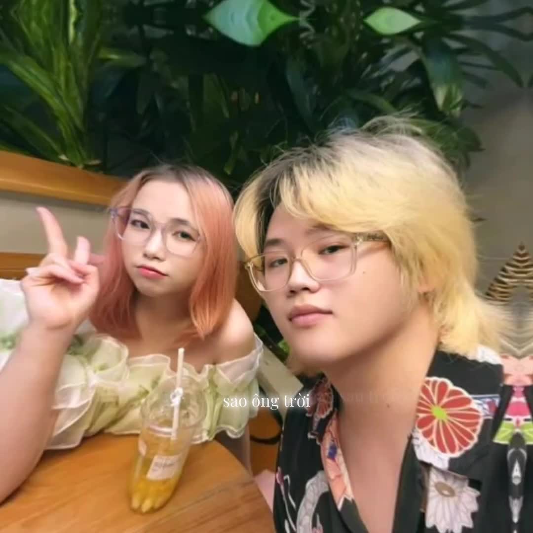 @??