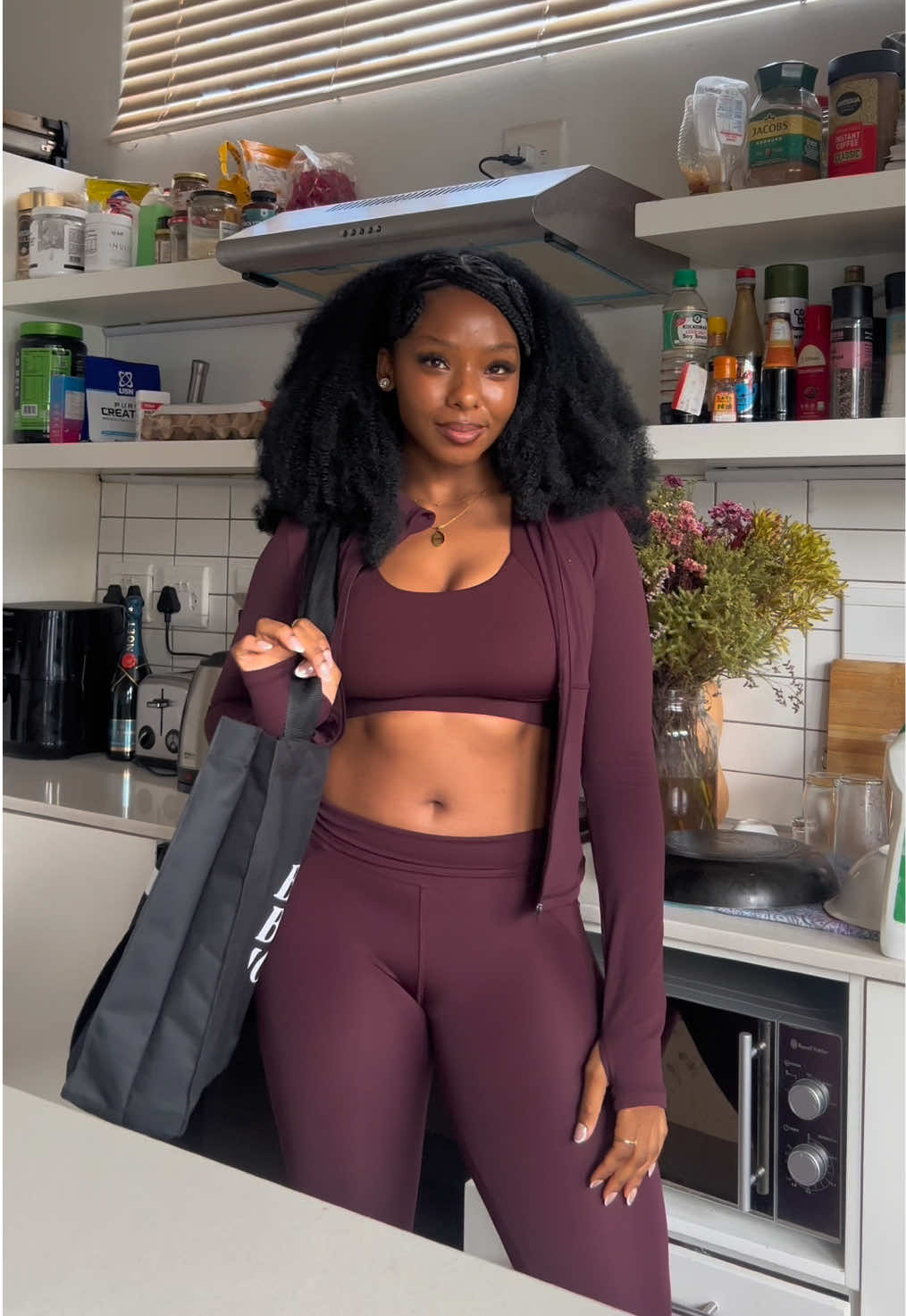 @KhanyaMzobe
