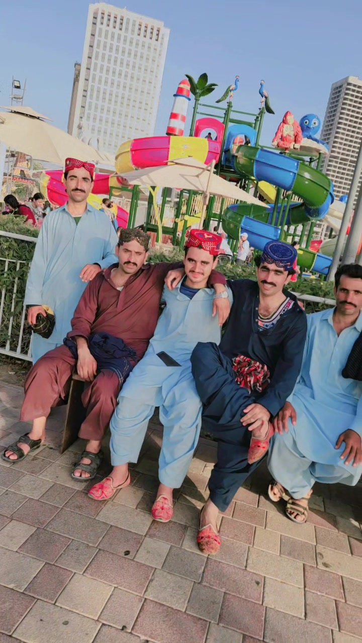 @🇦🇪✈️🇵🇰کنگ بوس سرور جکرانی