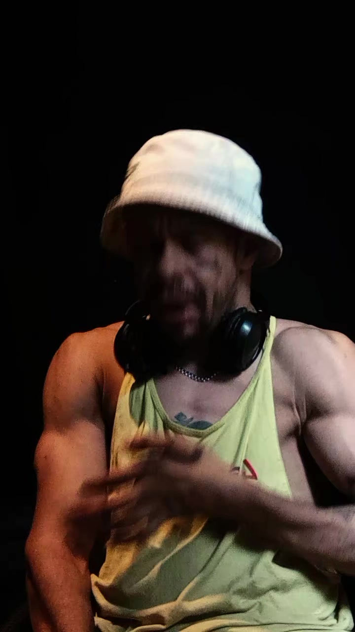 @Eita.Porra.Menoo