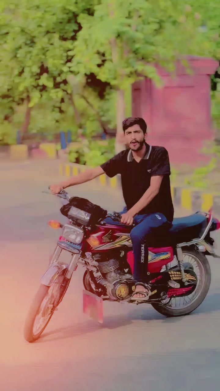 @✨👻ZEESHAN🖇️👑✨