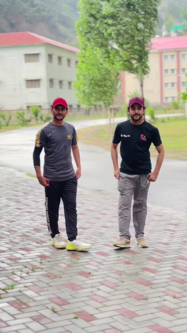 @𝐒.
