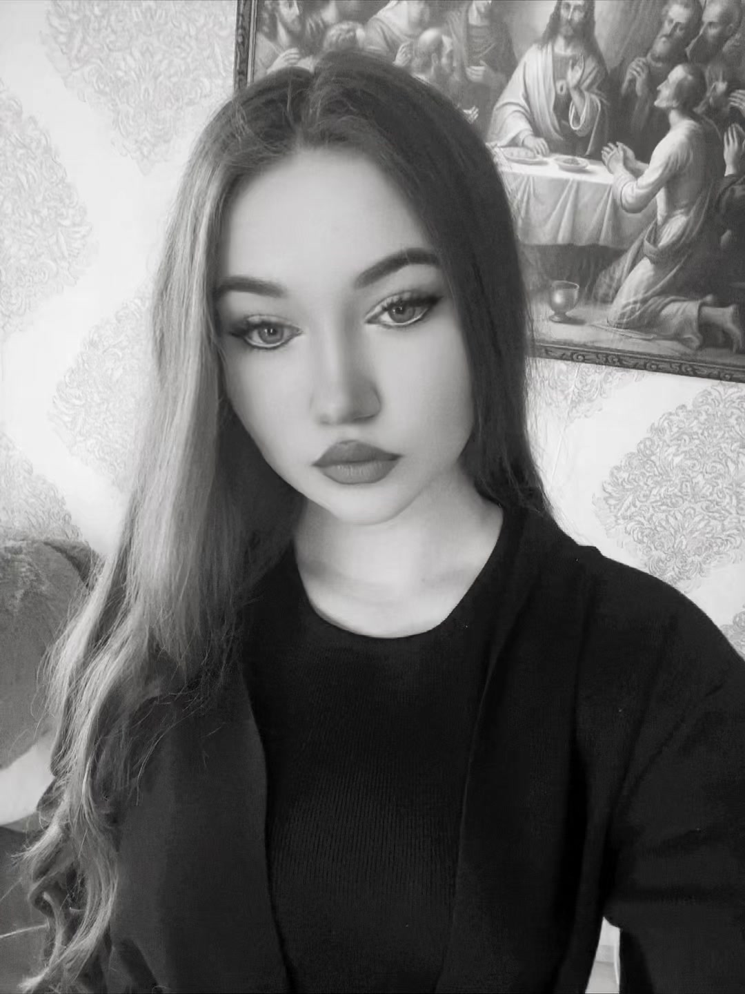 @👸🏻🖤