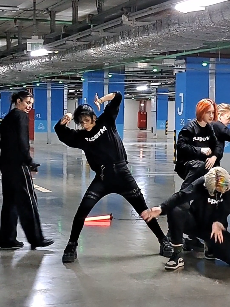 @Ania Phantomhive