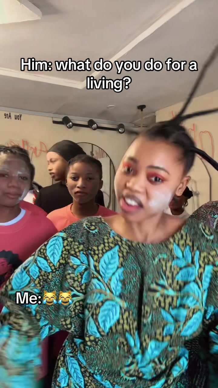 @HAIRSTYLIST IN OYO
