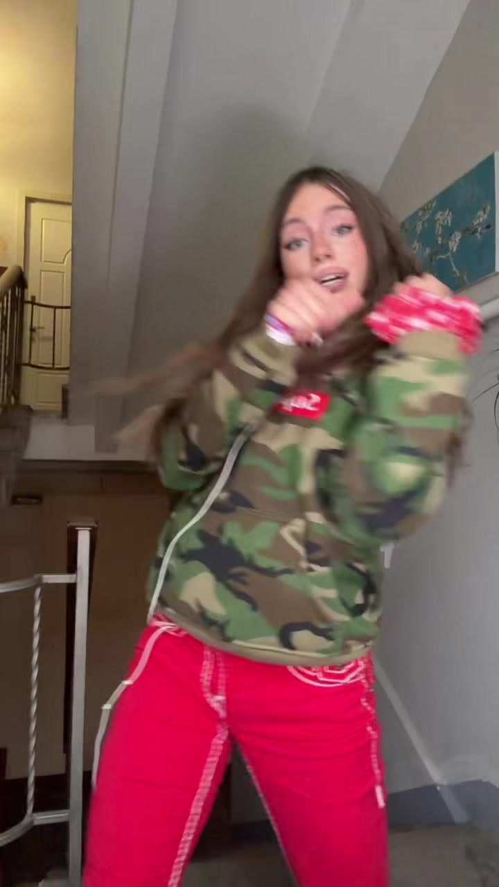 @monclershagirll