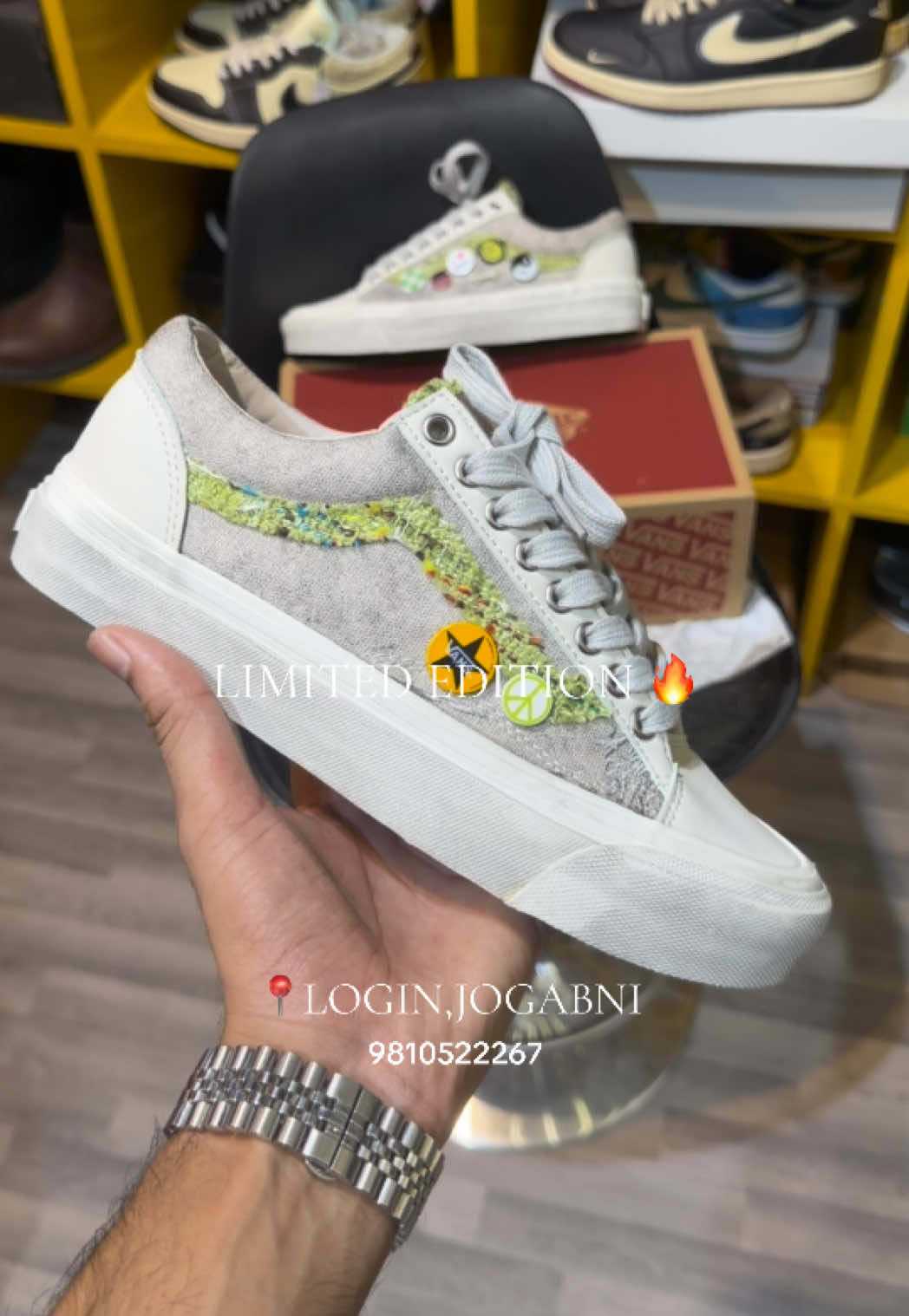 @LOGIN THE MEN’S OUTLET