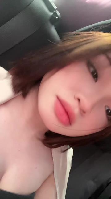 @foxiyoona