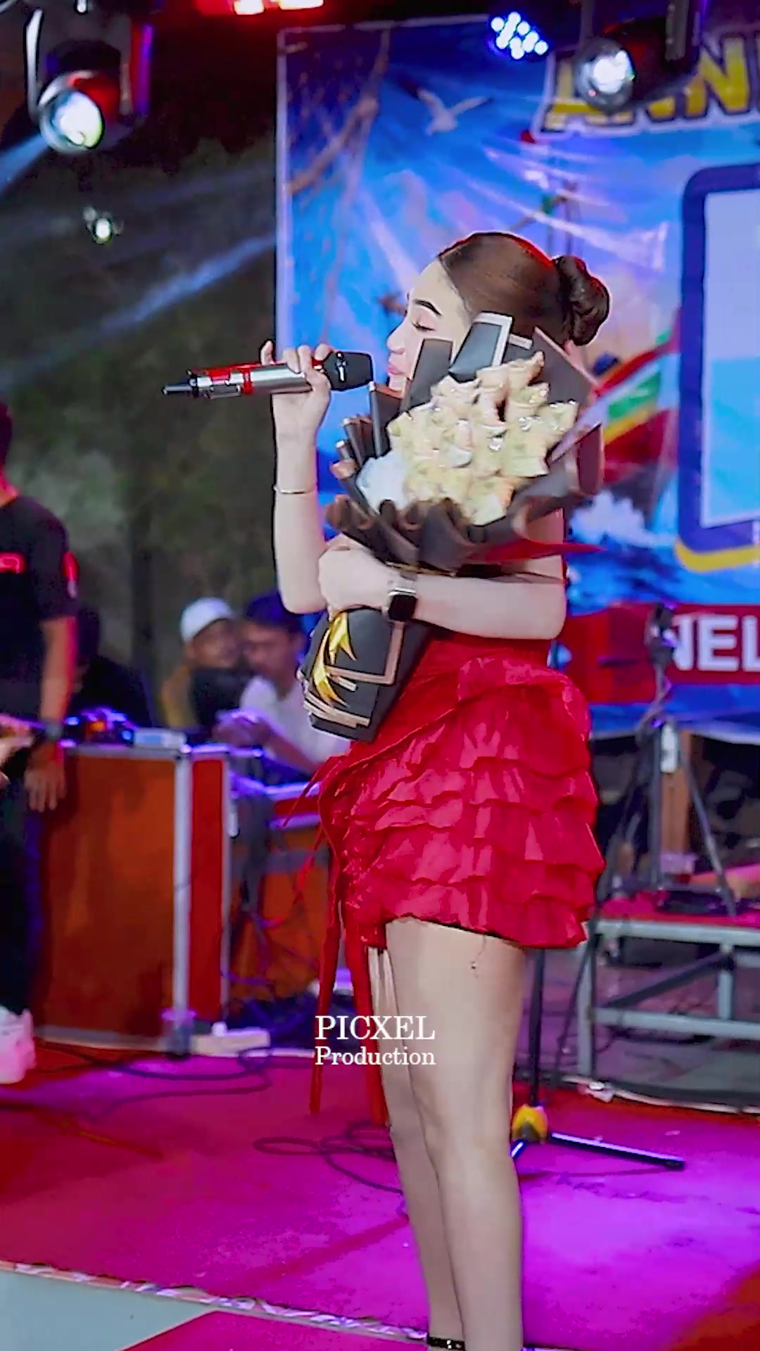 @๐พ๐๐๐ผ๐๐๐_๐๐ผ๐ฝ๐๐