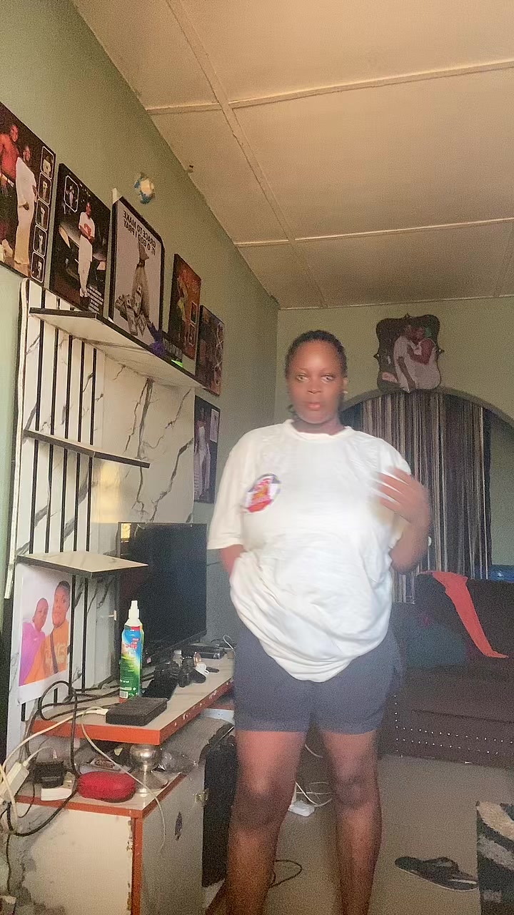 @Tiwa❤️💖💕🤍