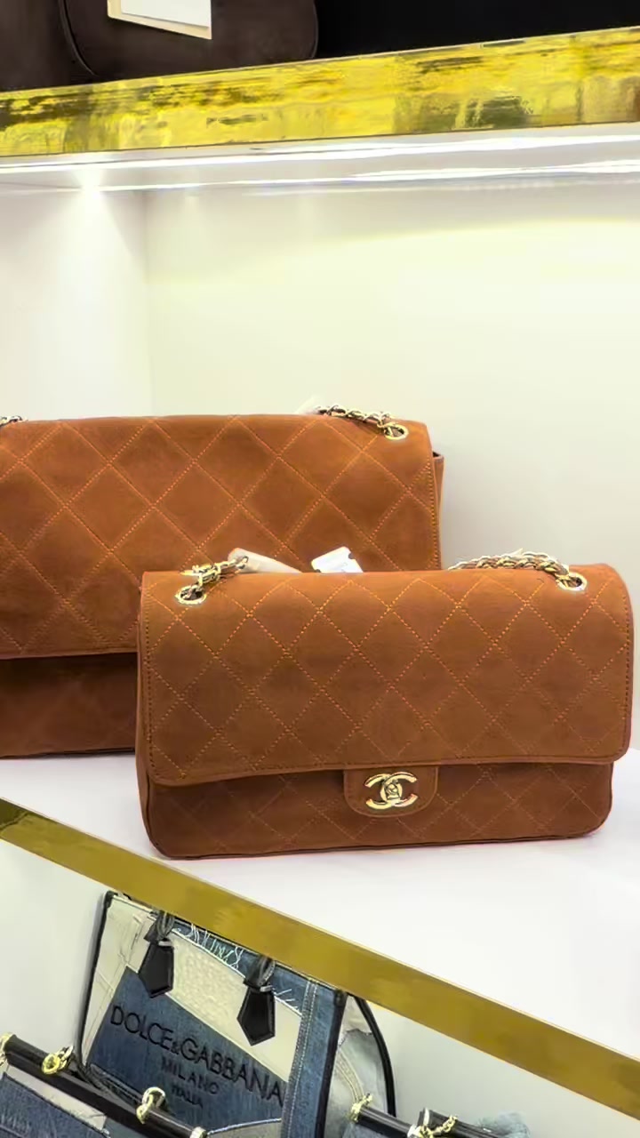 @leo.lux_bags