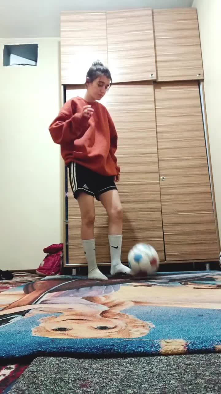@hastiyanegh