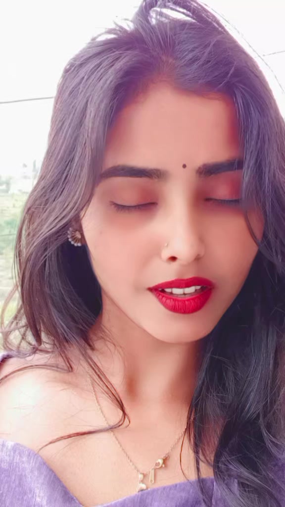 @rakhi thakur🌸🕊️