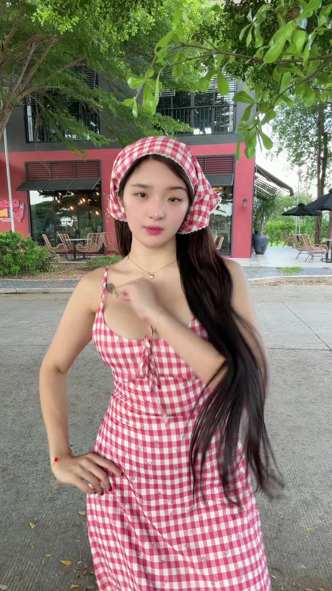 @Tyraku1414