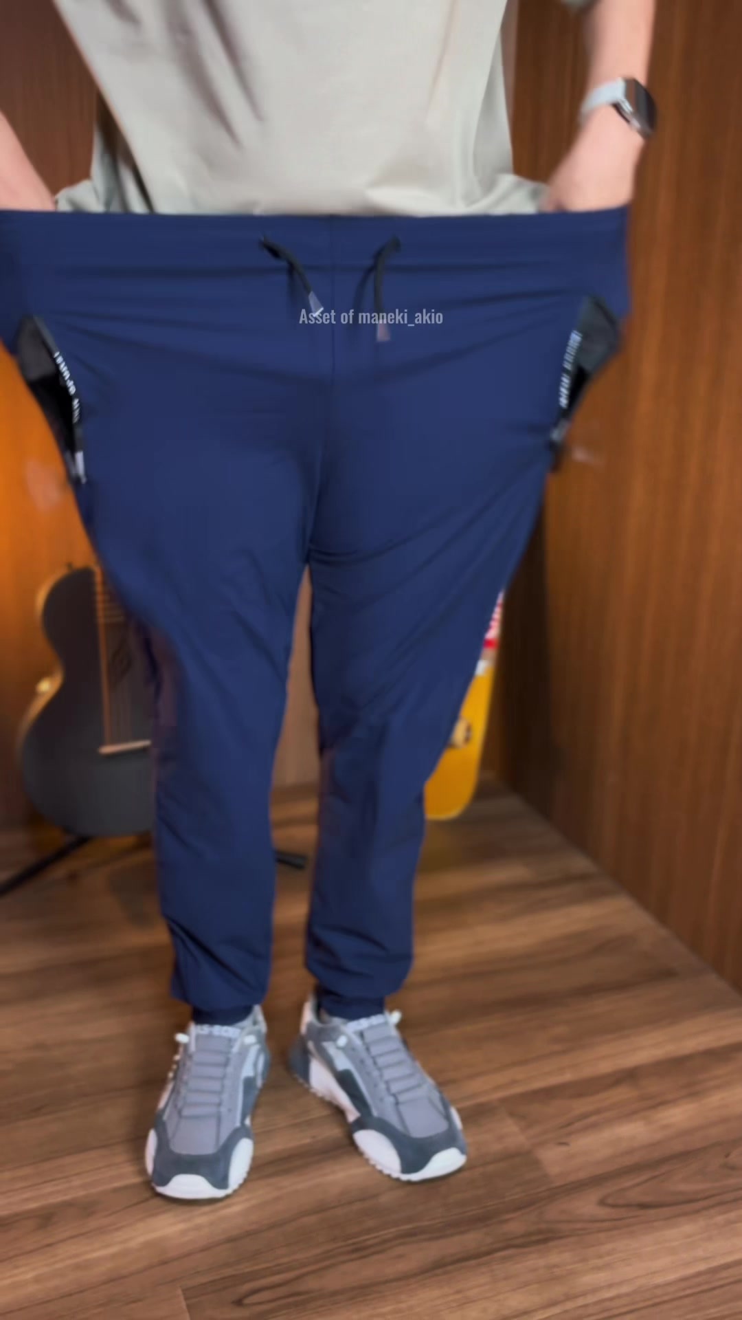 @maneki_akio