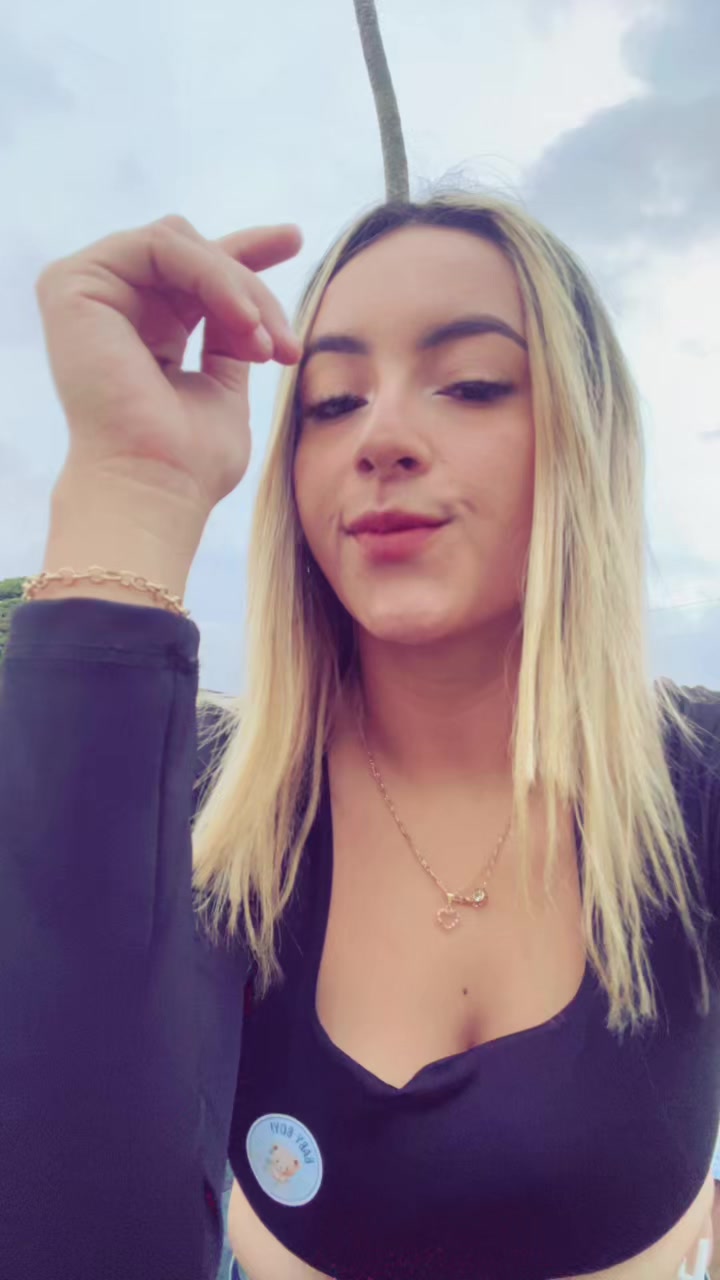 @Emilly katriny🌪️