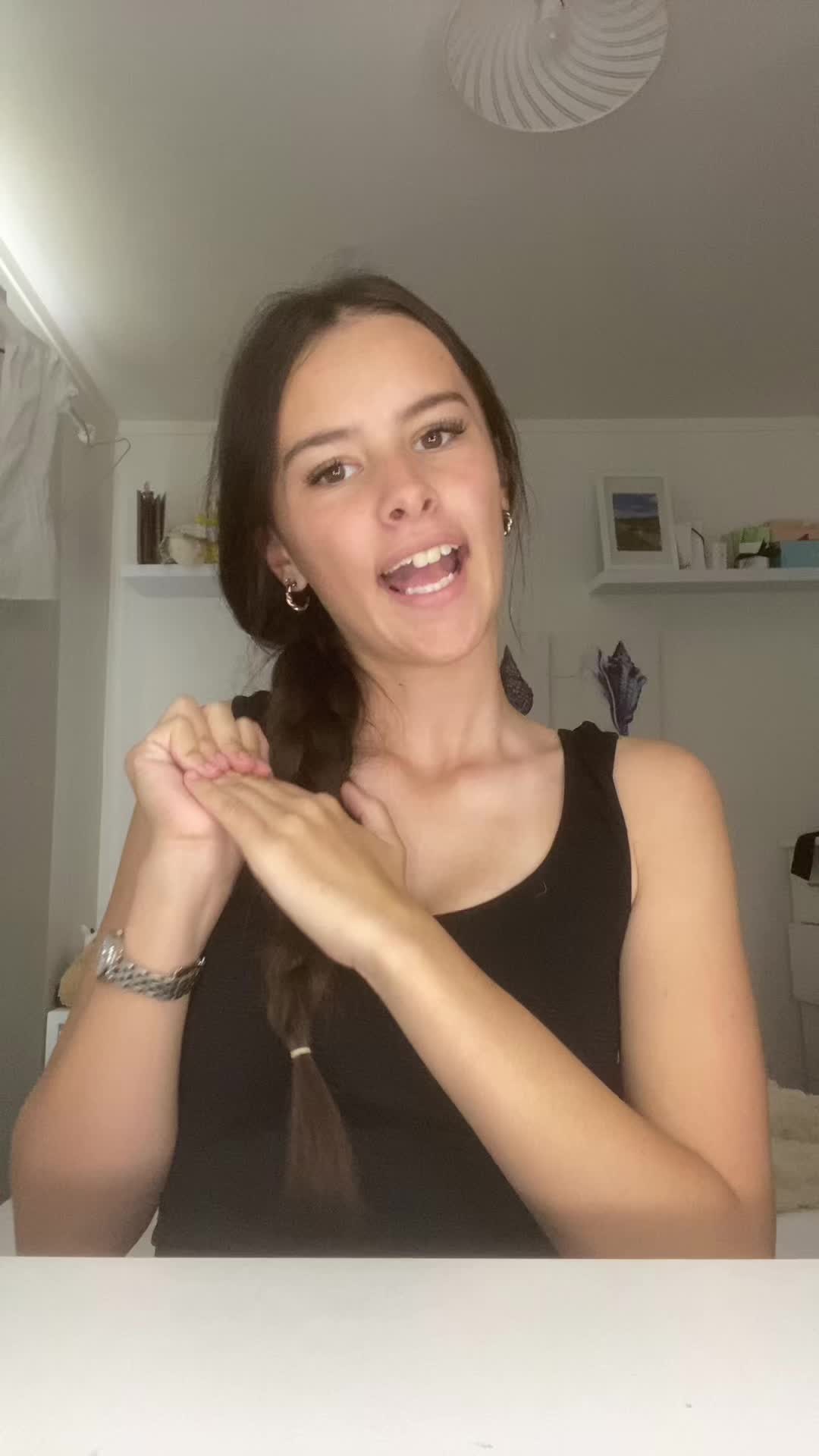 @𝐀 𝐕 𝐀