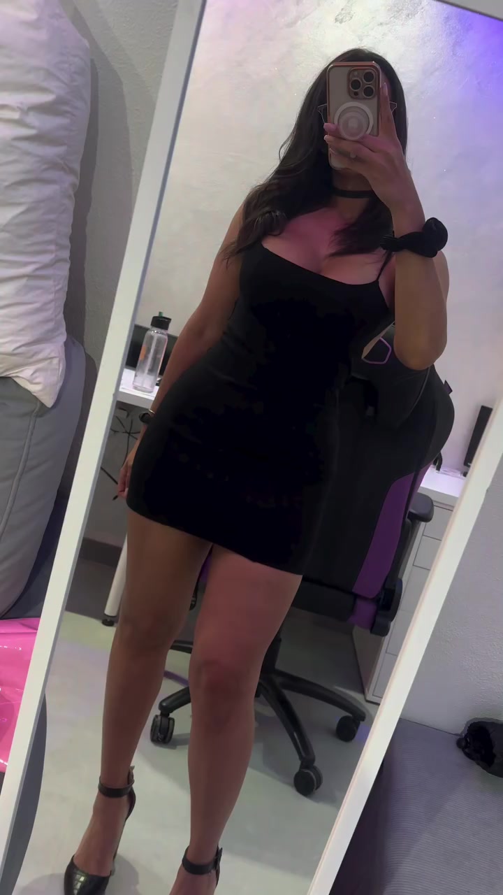 @MODEL KIZ