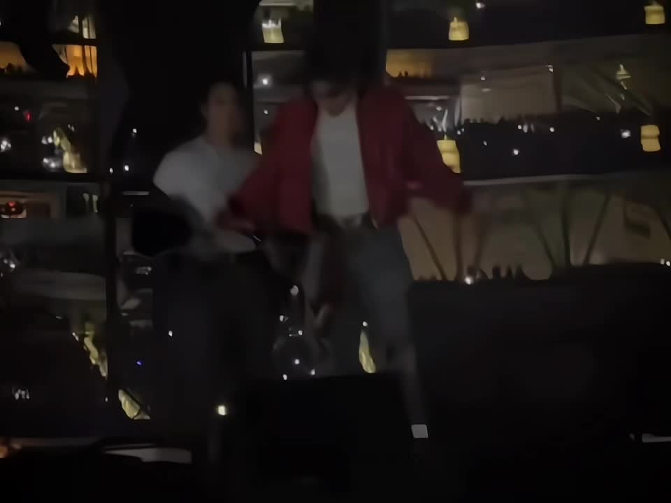 @๐๐ ๐ค