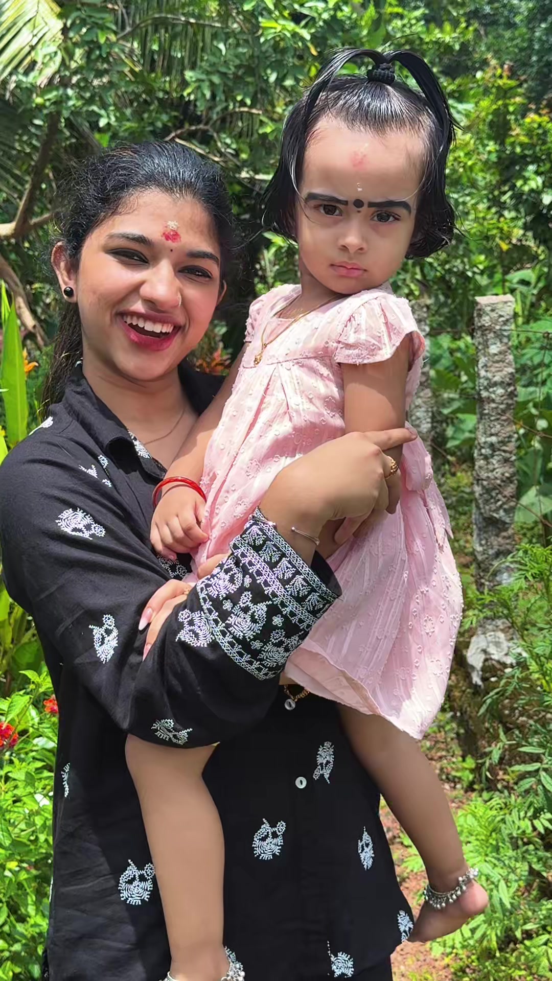 @MALAVIKA_ANILKUMAR