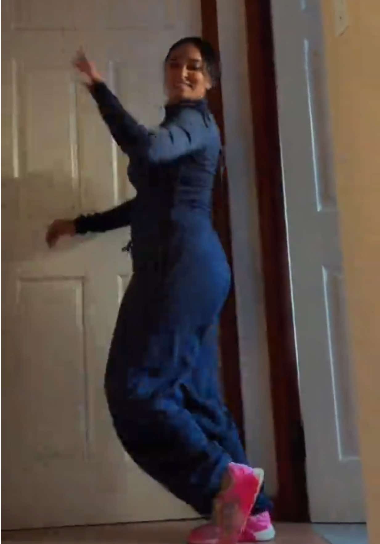 @SIMONÉ_CLEO