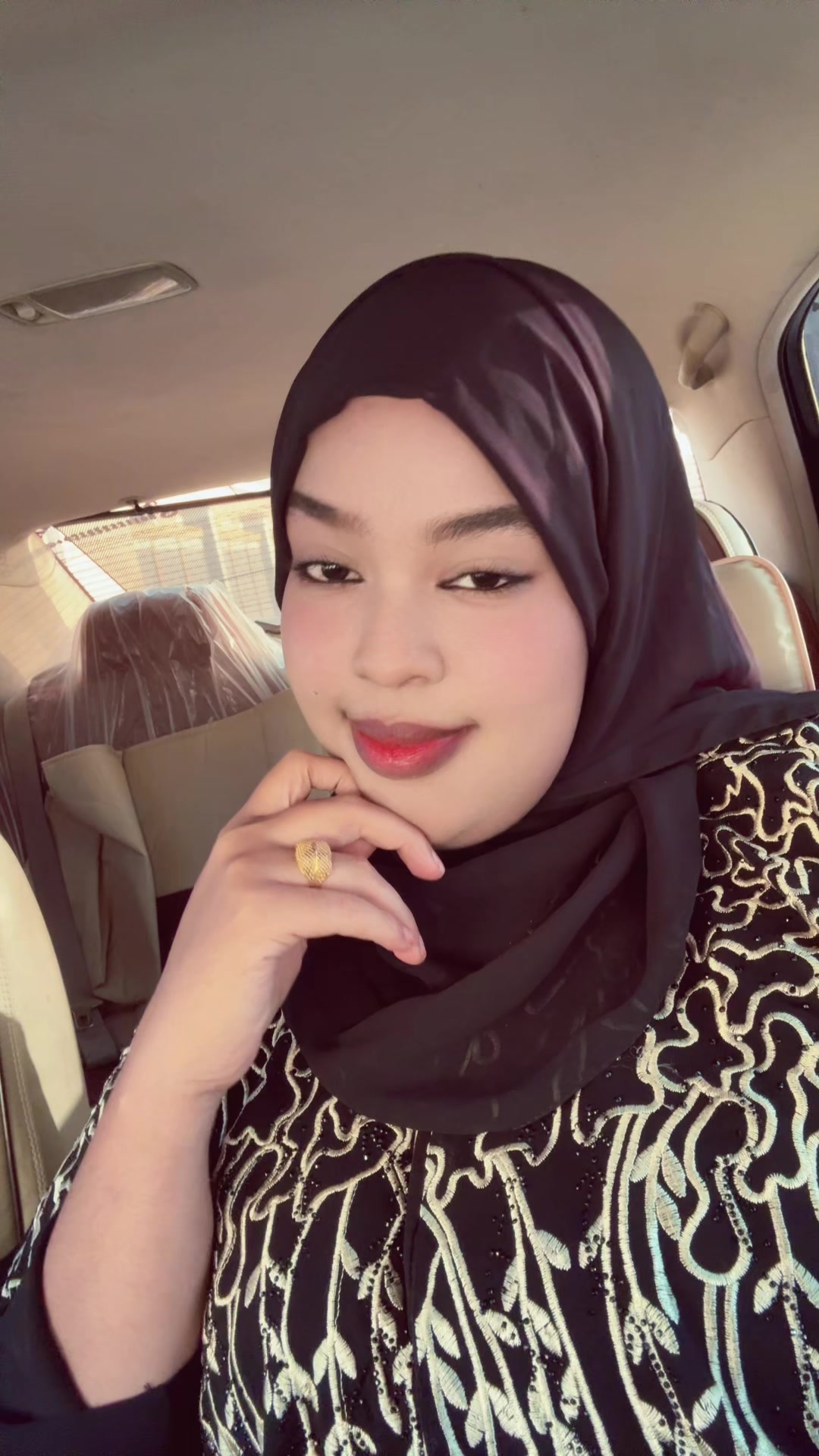 @Drs kafeeya 🫅❤️🕊️