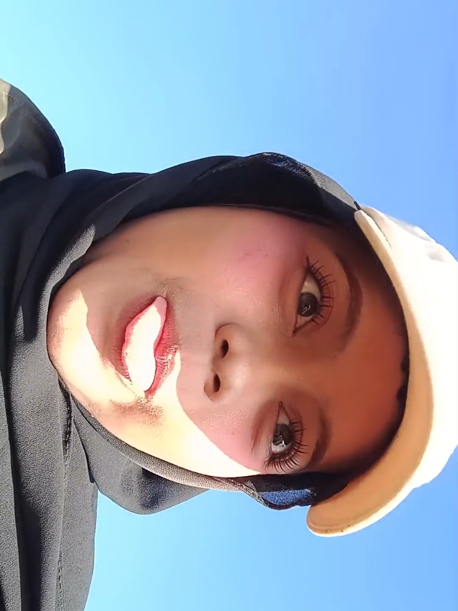 @伊笑