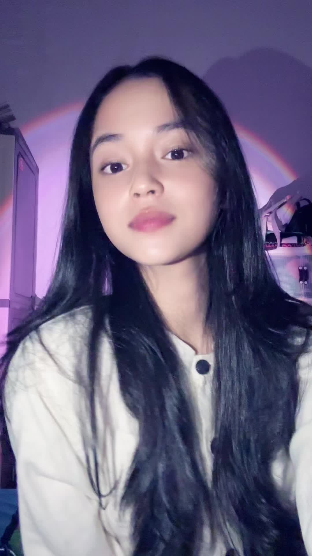 @loouuuna
