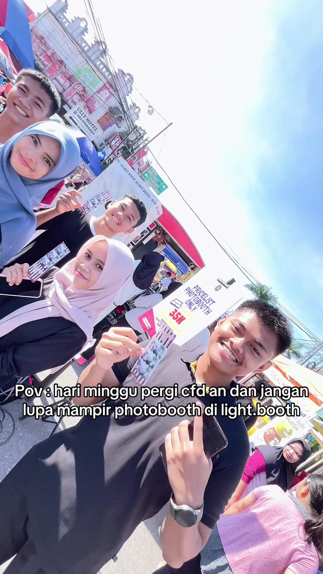 @L!ght Booth