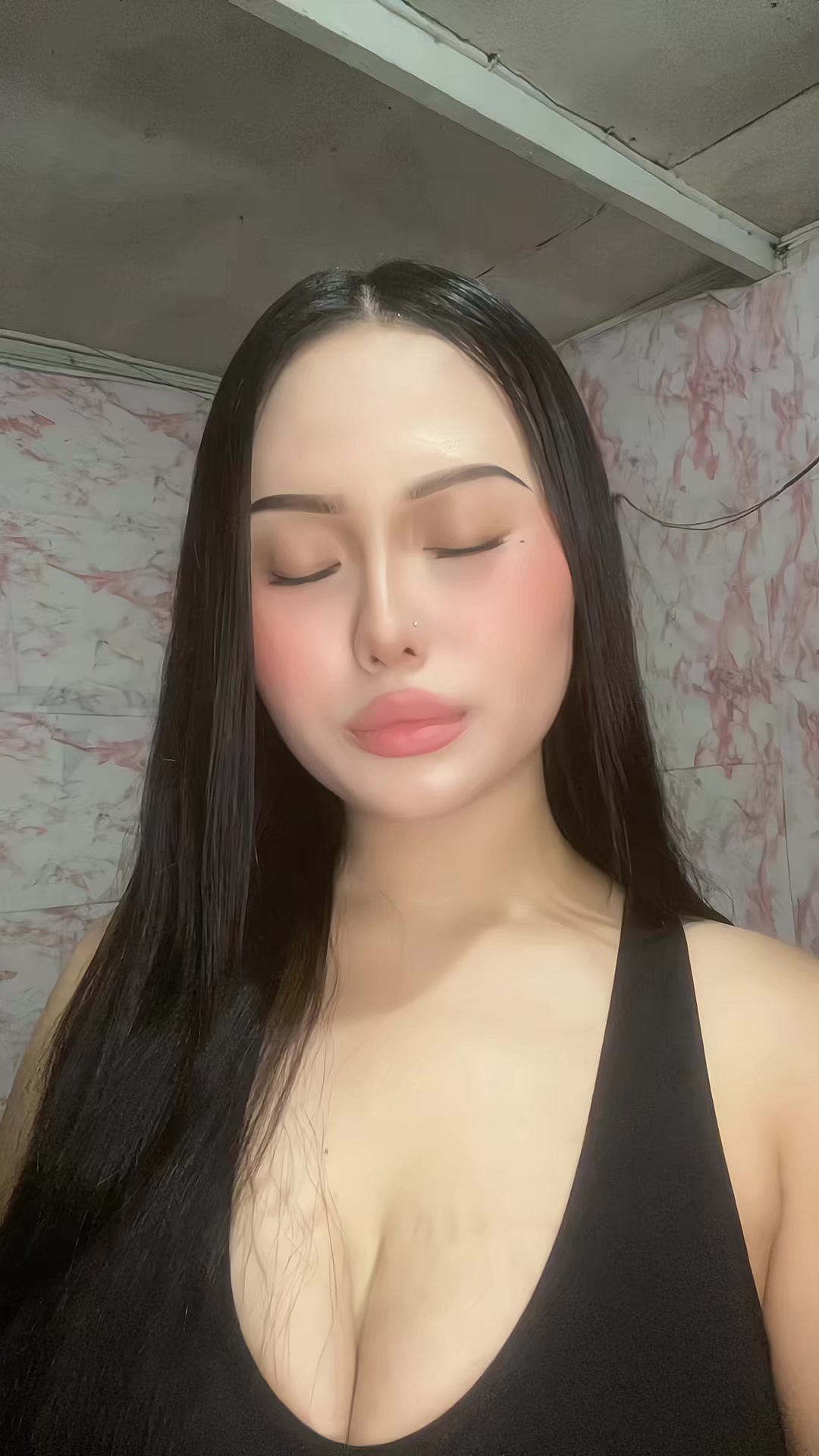 @Rrlvgrl