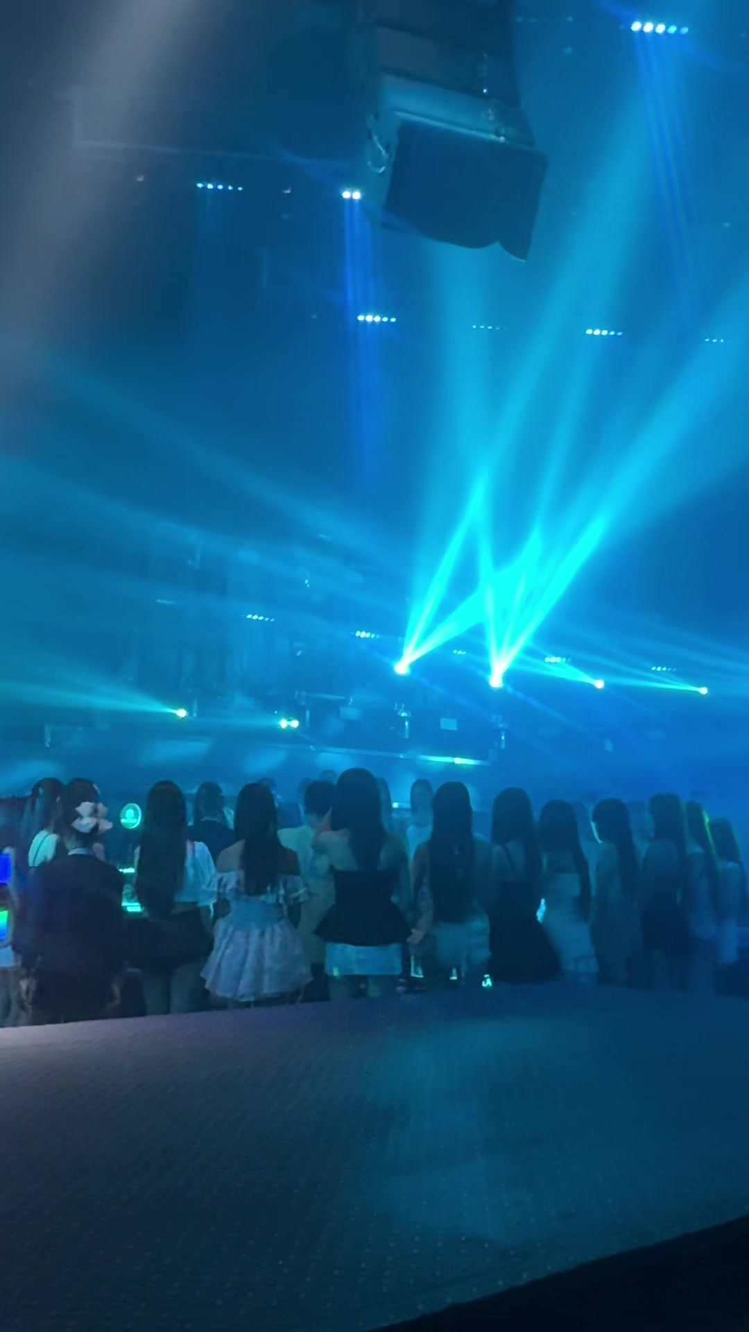 @Godzillaclub-เวียงจันทน์