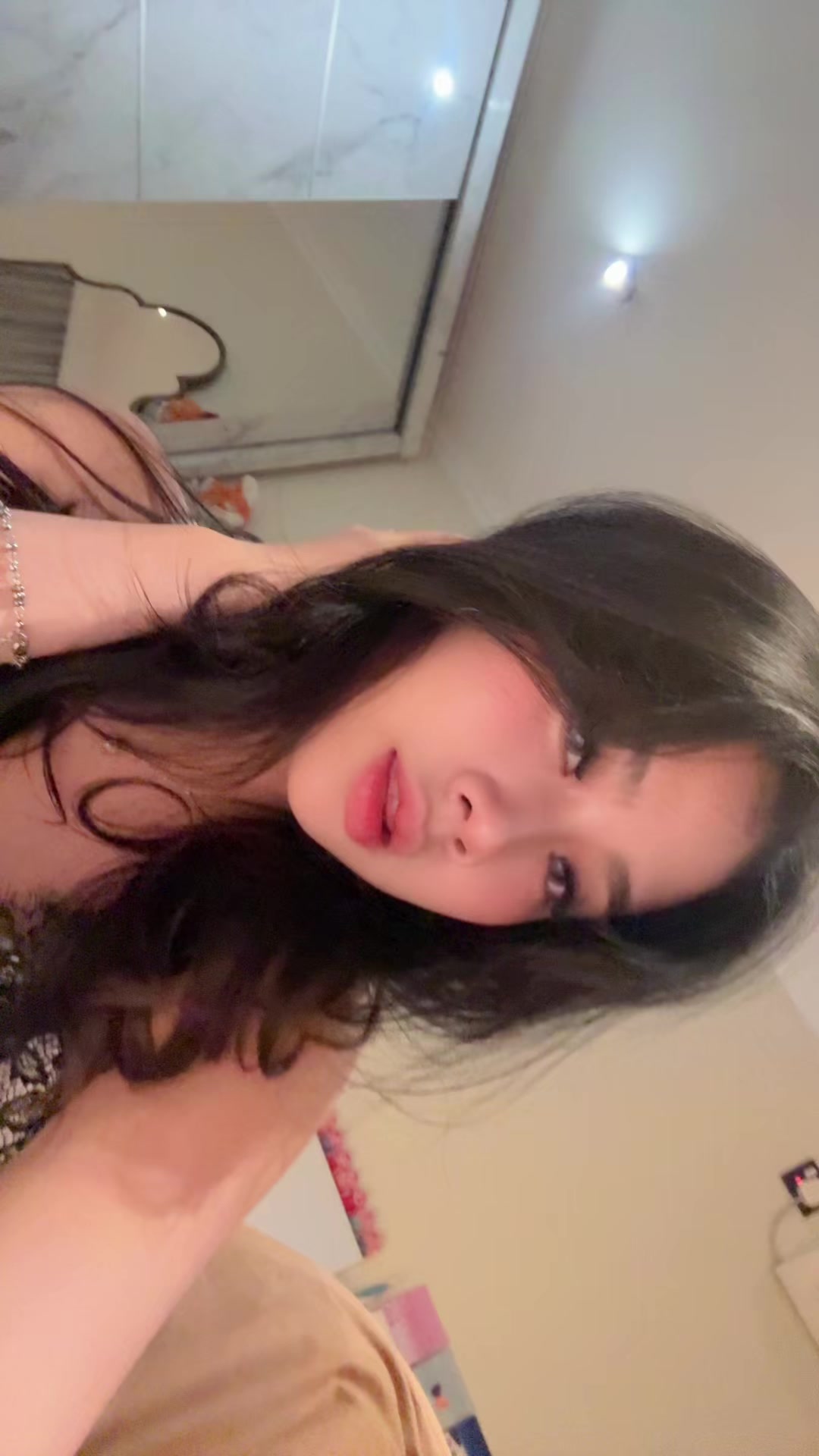 @taniaaa