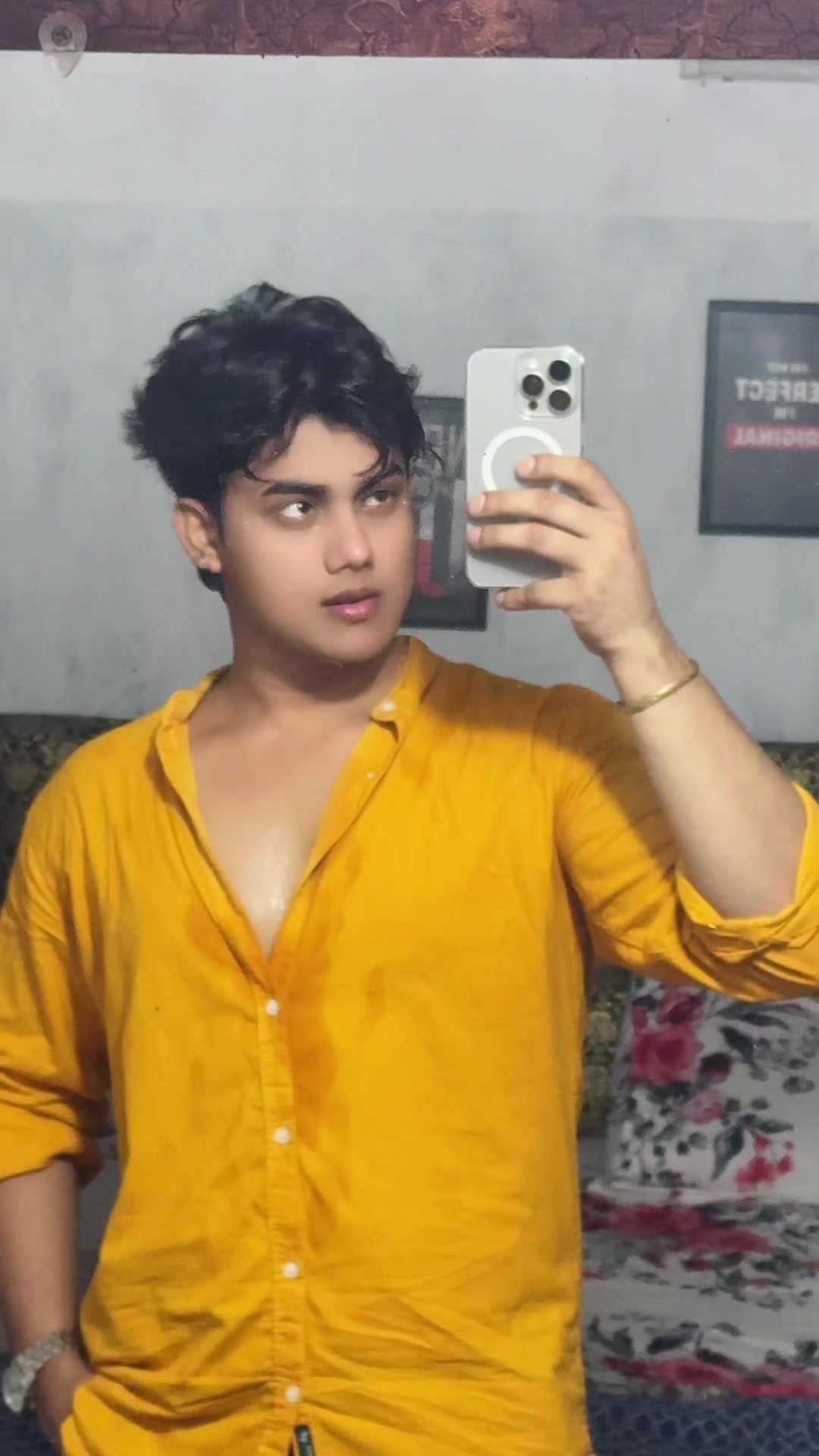 @Jubayer_rajin_golpo