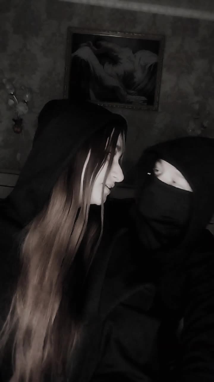 @Девица в чёрном🖤🖤