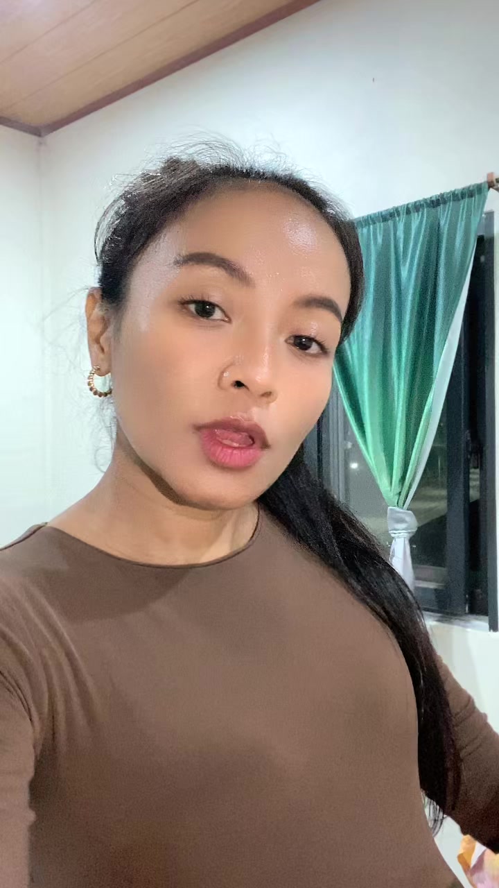 @ViviLau