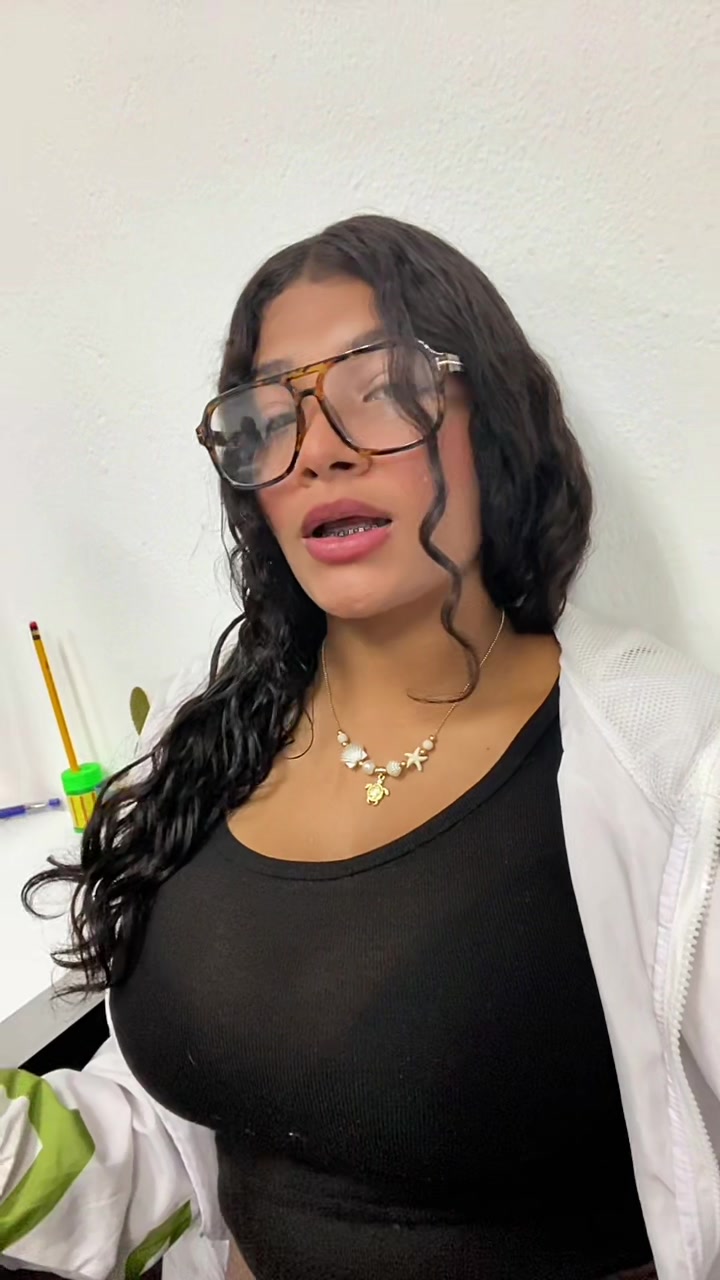 @VALENTINITA 🕷️