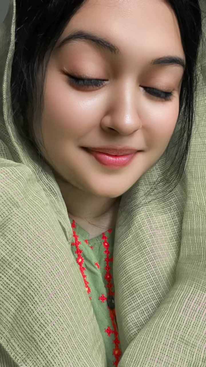 @Razhiya