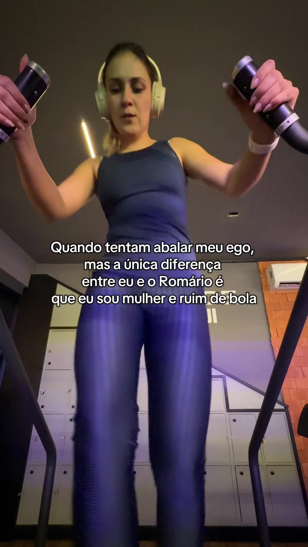 @celena_tavares