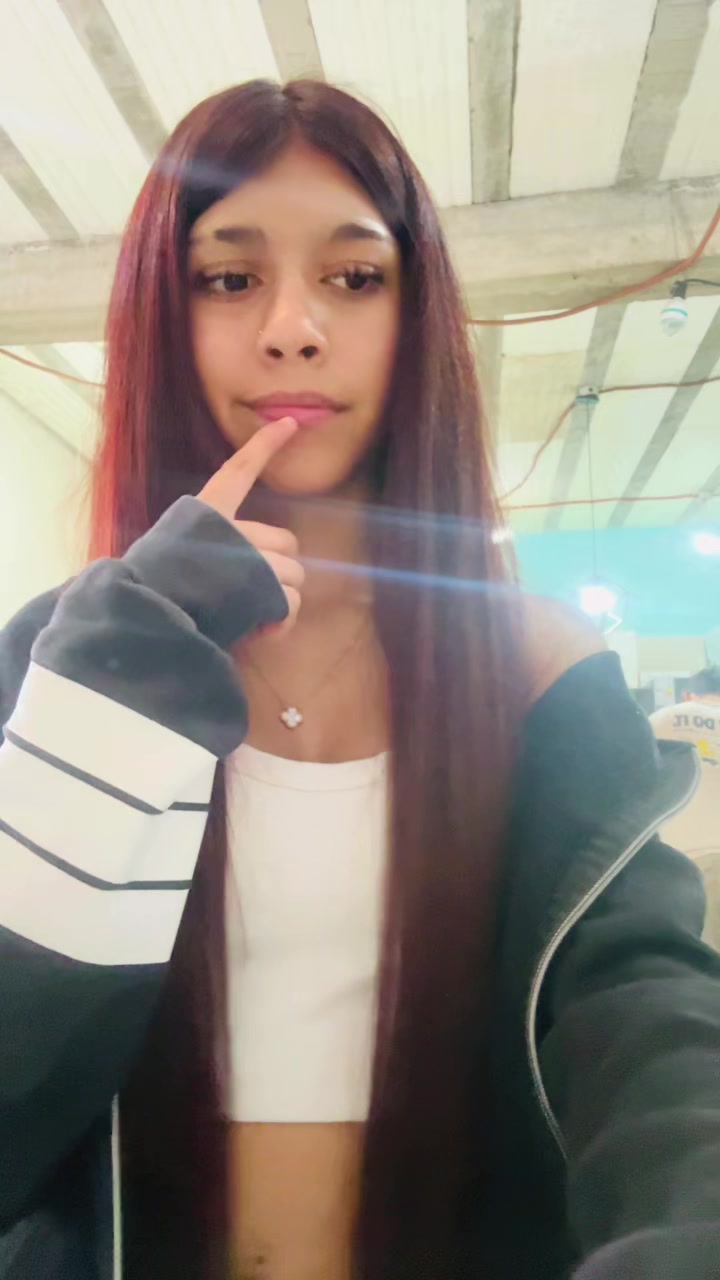 @Adisvalentina🩷