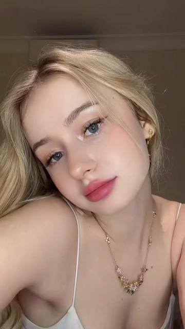 @BULE.BARBIE.DOLL