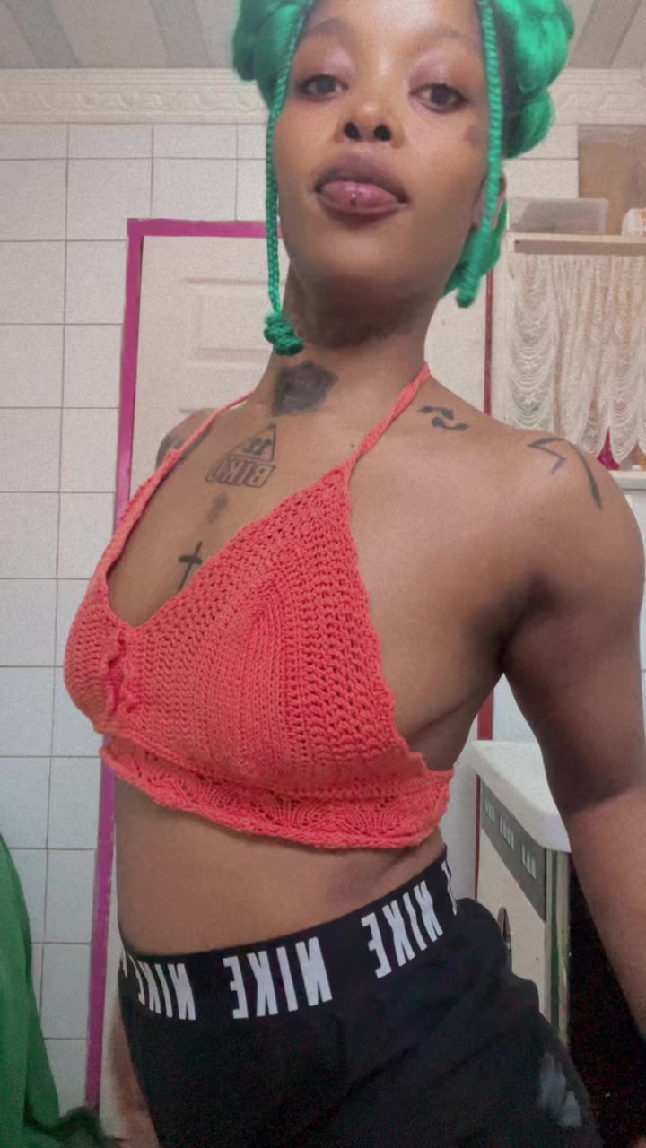 @🌻Boikyslimthickbee🐝