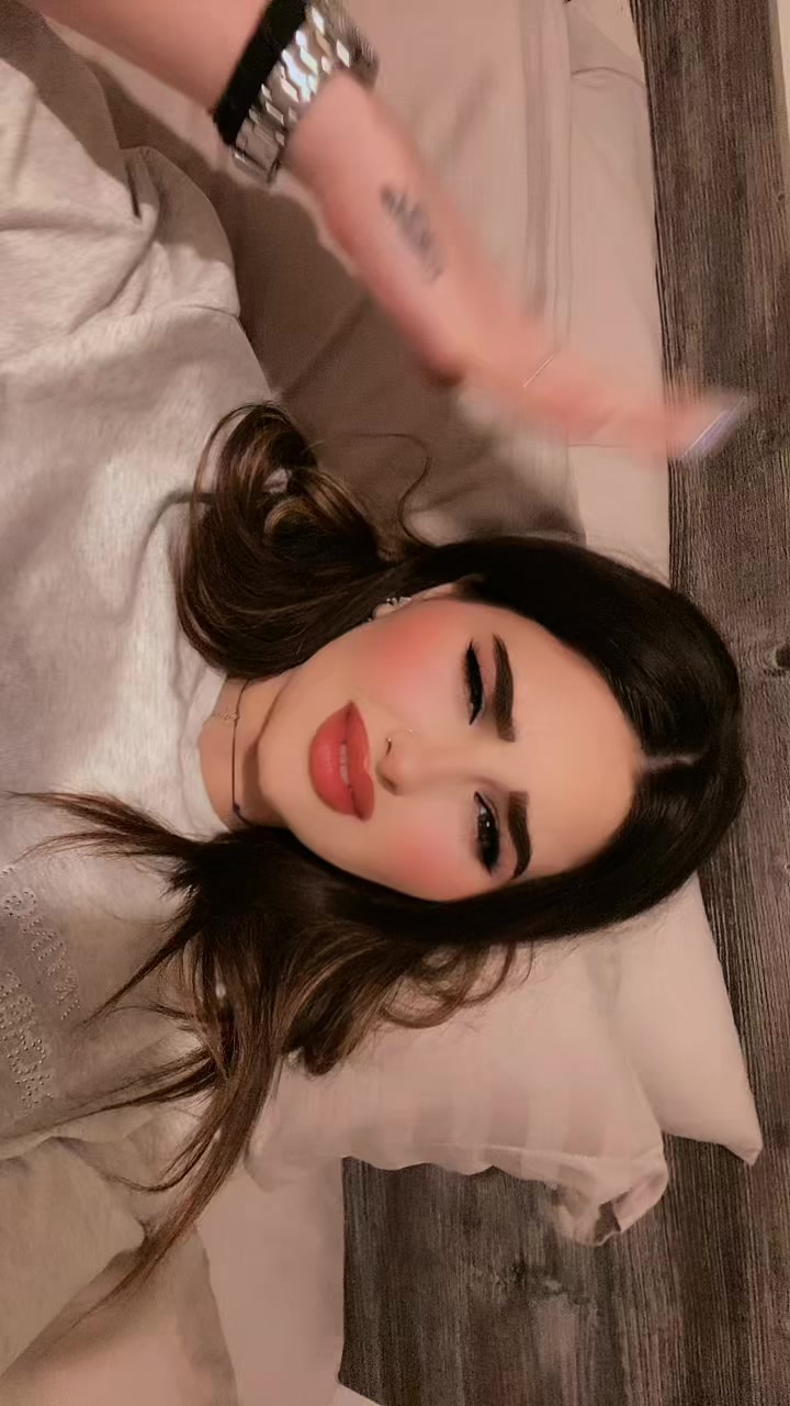 @_Sacha_