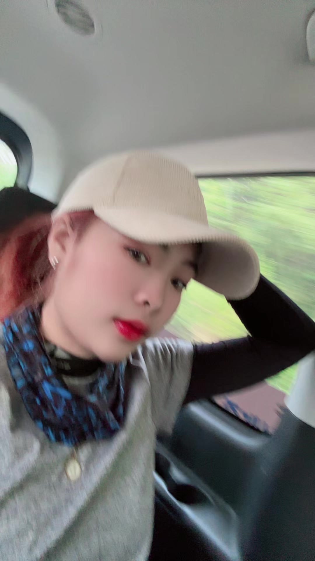 @ลี่น้าชอบกินแป็บชี🦋