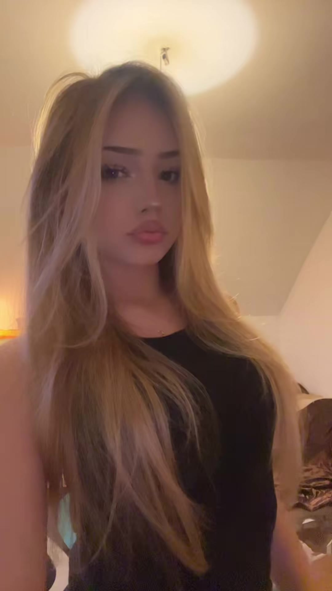 @Nekolie_2
